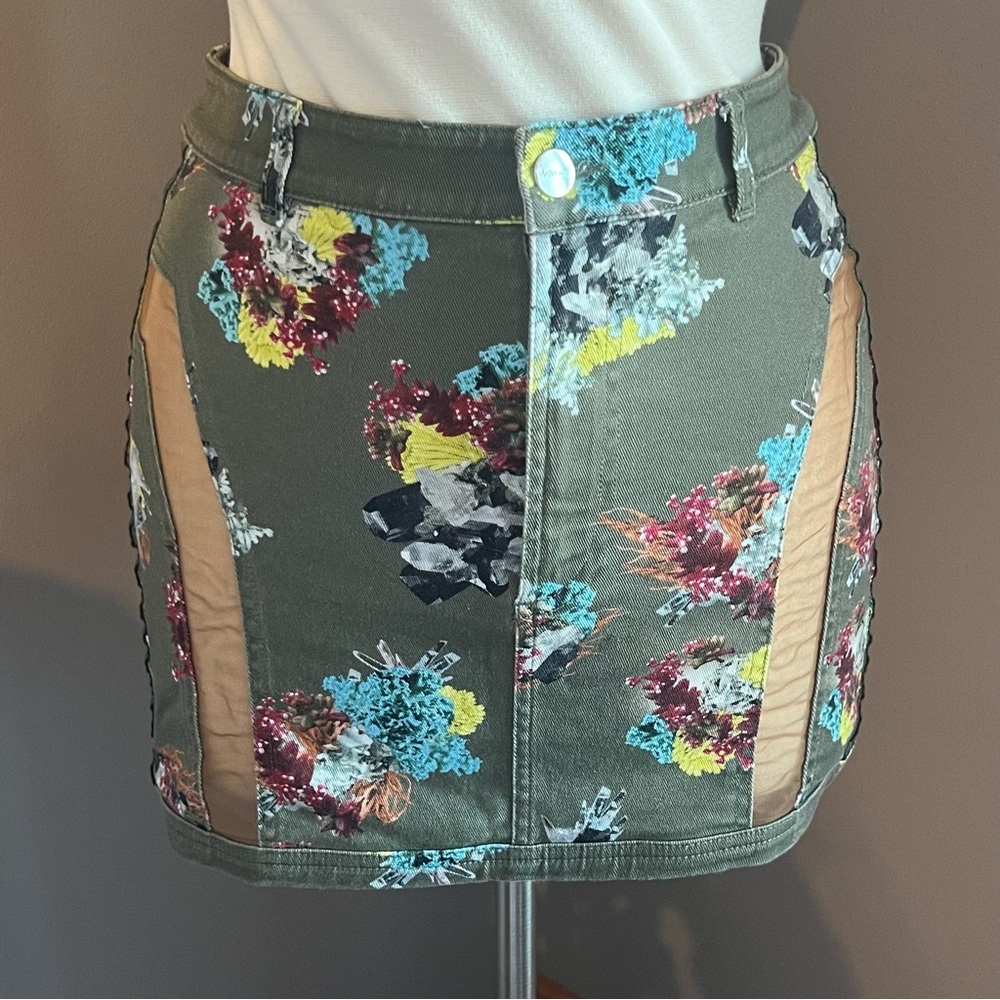 Ivy Park Green Floral Skirt